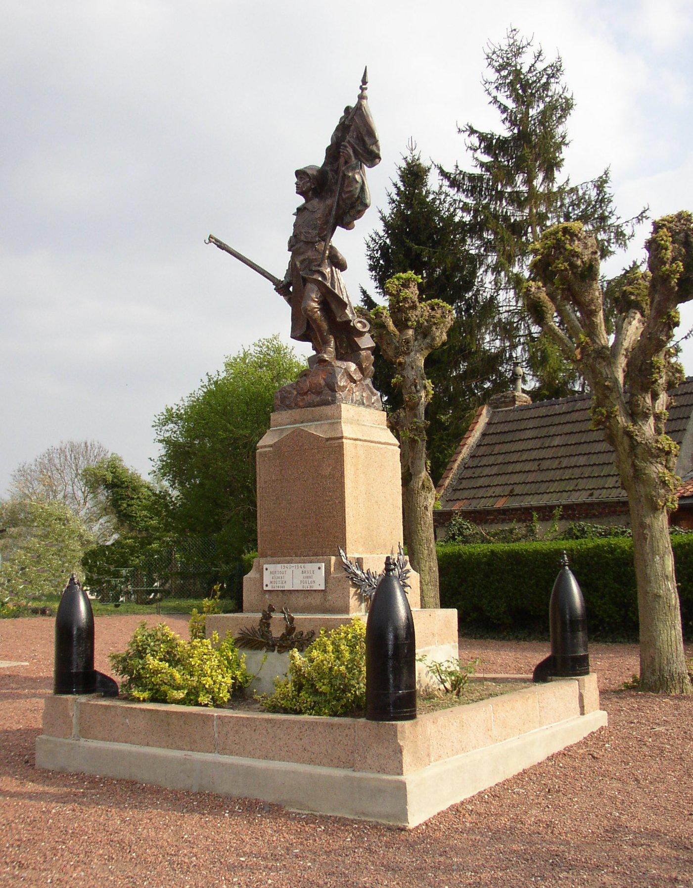 Cugny Monument aux morts